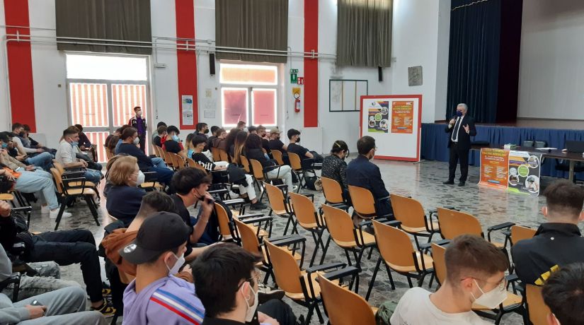 Il giusto processo spiegato ai ragazzi Il giusto processo spiegato ai ragazzi