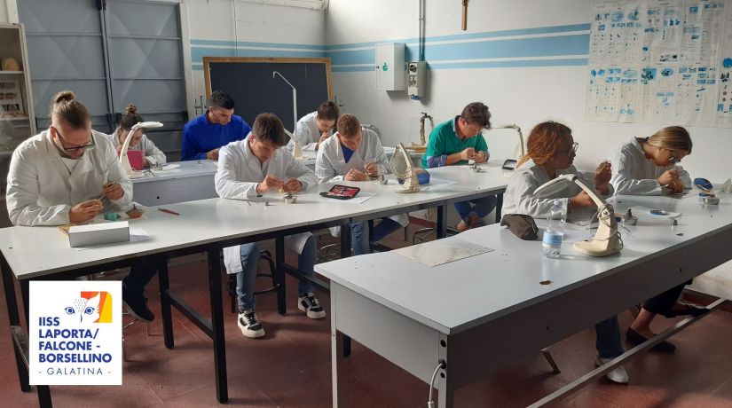 16 nuovi Odontotecnici abilitati a Galatina 16 nuovi Odontotecnici abilitati a Galatina